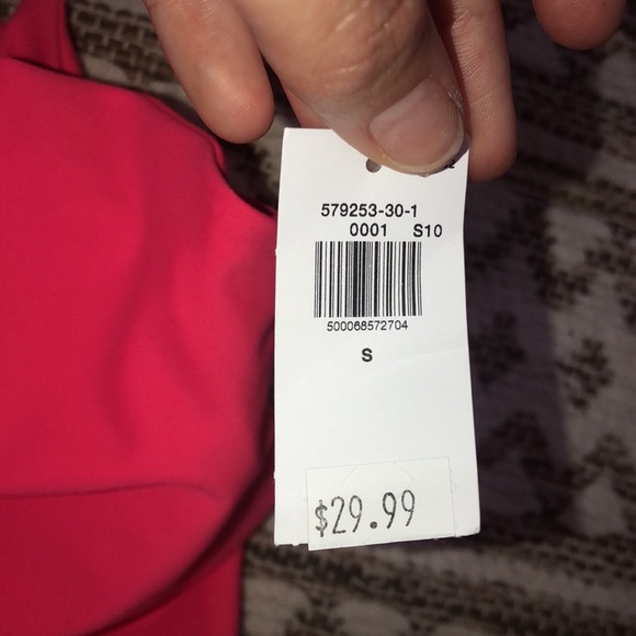 Old Navy Workout Top - Picture 4 of 4